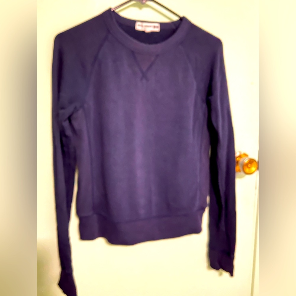 Uniqlo blue crew neck. 90% cotton. - Picture 1 of 2